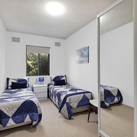 Dolphin Court 5 Apartment Entrance Luaran gambar
