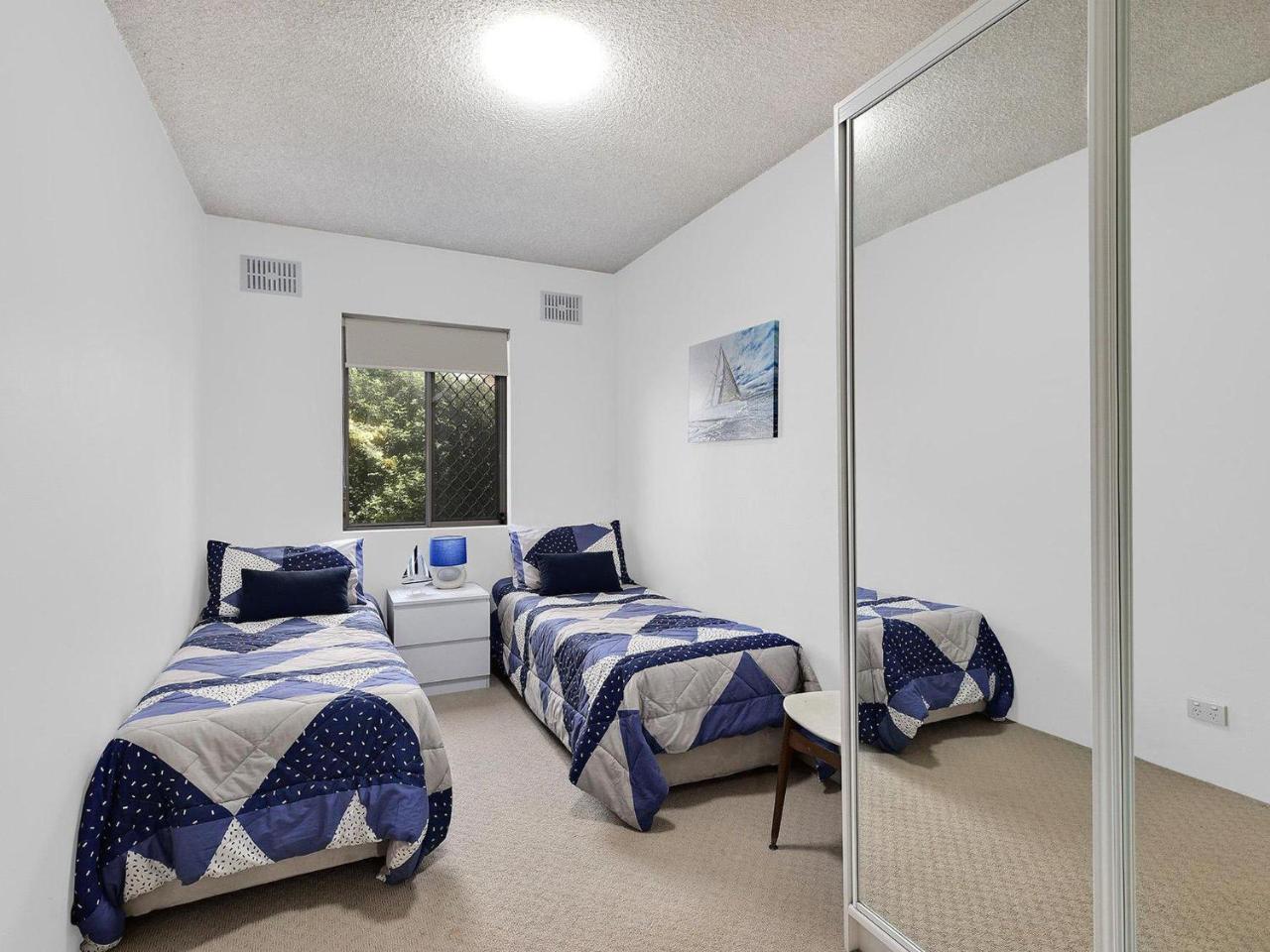 Dolphin Court 5 Apartment Entrance Luaran gambar